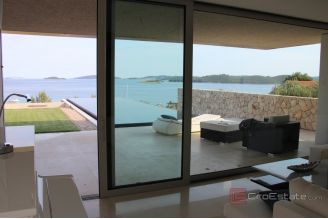 017 2052 54 Peljesac Luxury villa with sea view for sale