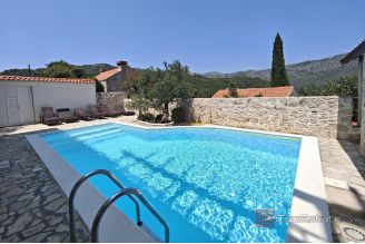 020 2051 20 dubrovnik stone villa with swimming pool and sea view for sale