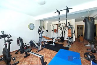 020 2051 20 dubrovnik stone villa with swimming pool and sea view for sale