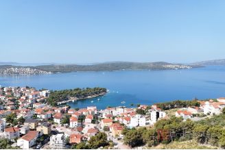 007 2035 240 Trogir Land with sea view and permission to build a villa for sale