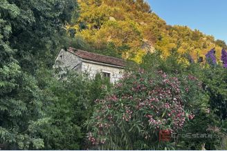 001 2052 67 Peljesac Semi detached stone house for renovation for sale