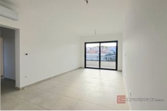 008 2047 90 island ciovo penthouse with roof terrace sale
