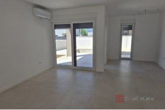 010 5402 30 near zadar duplex modern apartment for sale