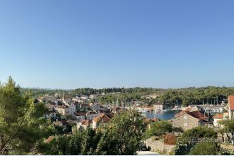 001 2052 81 Brac Land with sea view for sale