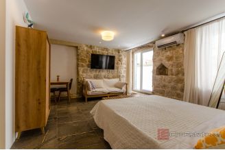 20 2013 238 Vis Komiza villa seafront for sale