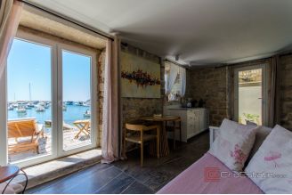 20 2013 238 Vis Komiza villa seafront for sale