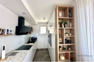 012 2049 65 Split Meje Two storey penthouse with sea view for rent