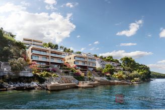 015 2035 275 Ciovo Penthouse with roof terrace in the first row to the sea for sale