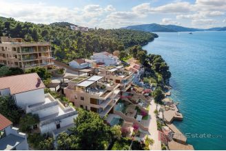 020 2035 278 island ciovo superb_duplex apartment first row to the sea for sale