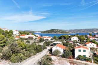 008 2044 69 Razanj building plot with sea view for sale