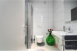 010 1014 45 Porec modern house with pool near sea for sale