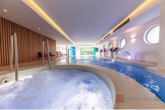 020 5438 30 split luxury villa in the elite district for sale