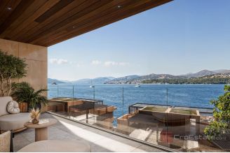 013 2035 301 Ciovo spacious three bedroom apartment close to the sea for sale