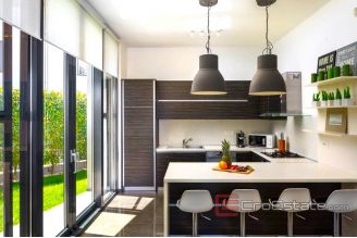 018 2021 36 near rogoznica villa with pool for sale1