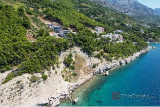 000 1031 01 Makarska Two bedroom apartment with sea view for sale