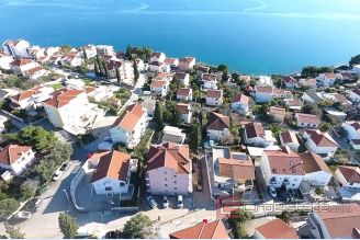 001 2057 17 Trogir Apartment house with a sea view for sale