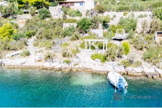 003 2022 488 Island of Brac Building land in the first row to the sea for sale1