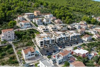 020 2035 366e CiovoLuxury three bedroom penthouse for sale