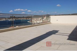 019 2021 27 superb villa rogoznica