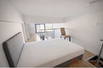 006 2060 09 Split Mejasi modern functional space with gallery for rent