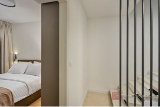 020 2056 16 Split Area Luxury apartment in a villa with private pool for sale