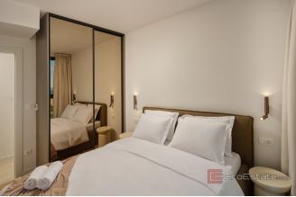 020 2056 16 Split Area Luxury apartment in a villa with private pool for sale
