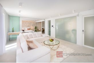 013 2056 20 Hvar Authentic luxury villa for sale
