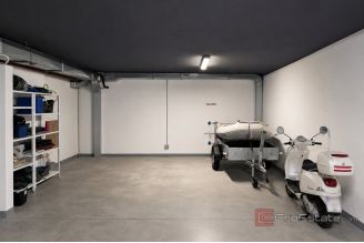 016 2061 15 Omis modern three bedroom apartment with sea view for sale