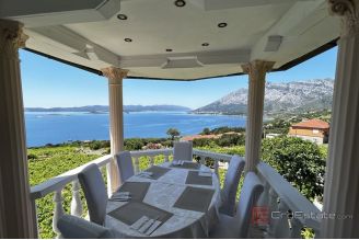 015 2052 129 Peljesac four star boutique hotel for sale