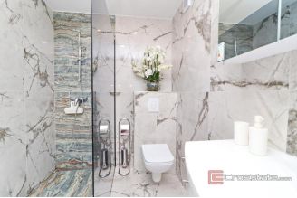 015 2052 129 Peljesac four star boutique hotel for sale