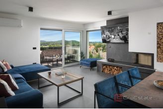 019 1021 62 Porec villa with pool and tennis court for sale