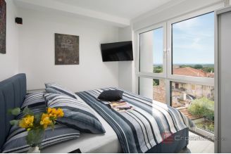 019 1021 62 Porec villa with pool and tennis court for sale