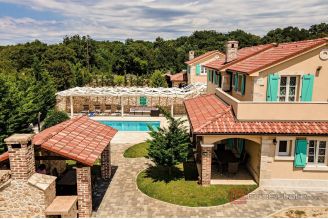 010 1021 63 Krk villa with pool and garden for sale