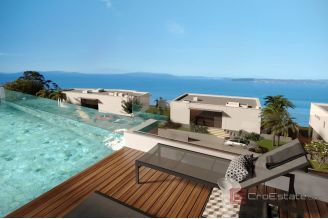008 2056 22 Split area building plot with unobstructed sea view for sale