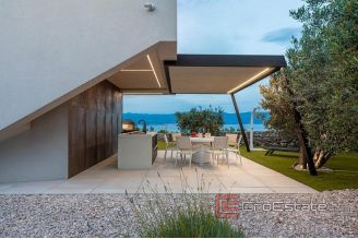 018 1021 66 Krk modern villa with pool and sea view for sale