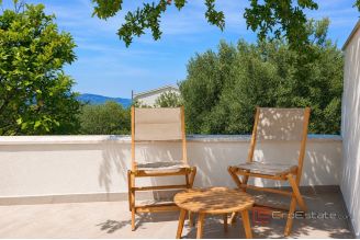 015 2051 73 island ciovo apartment with balcony and parking space for sale