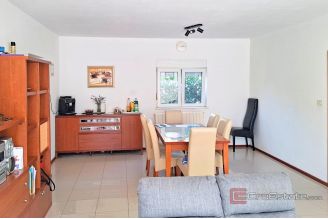 015 2121 01 Zadar spacious house with garden for sale