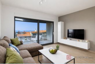 001 2057 48 Makarska modern apartment with two bedrooms and sea view for sale