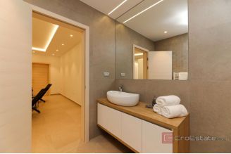 020 2041 131 island brac modern villa with pool for sale