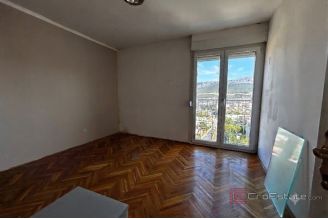 010 2052 133 Split Kman three bedroom apartment with sea view for sale