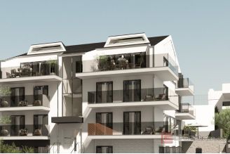 020 2035 399f Ciovo Modern three bedroom apartment with a sea view for sale