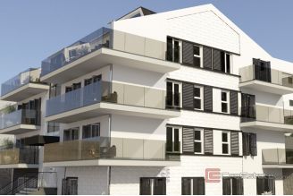 020 2035 399f Ciovo Modern three bedroom apartment with a sea view for sale