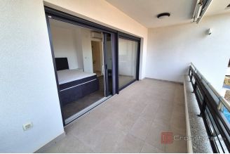 015 1021 76 Krk Modern house with pool for sale