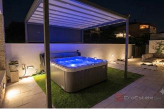 014 2031 267 vodice villa with swimming pool for sale