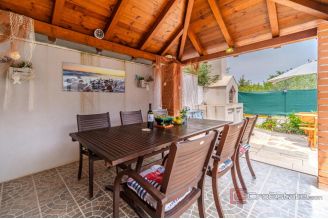 009 2121 03 island brac semi detached house near the sea for sale
