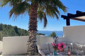 014 5539 30 Murter Two apartments with a sea view and a pool for sale