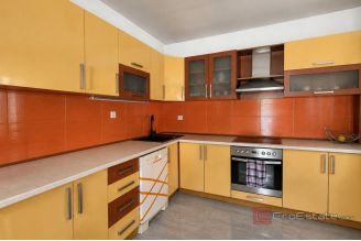 009 2056 24 Split area Detached house with sea view for sale